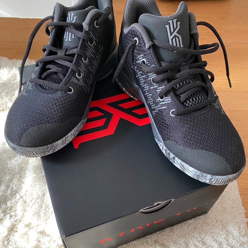 Nike kd youth size shoes